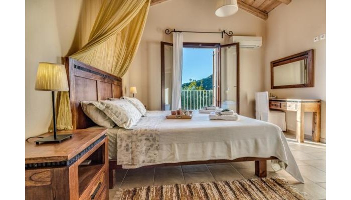 Mastrogiannis Villa Dafne poza 2