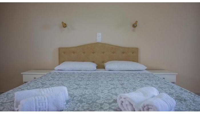 Eleni Studios poza 1