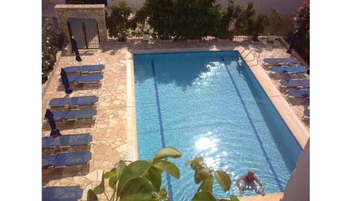 Petros Studios poza 9