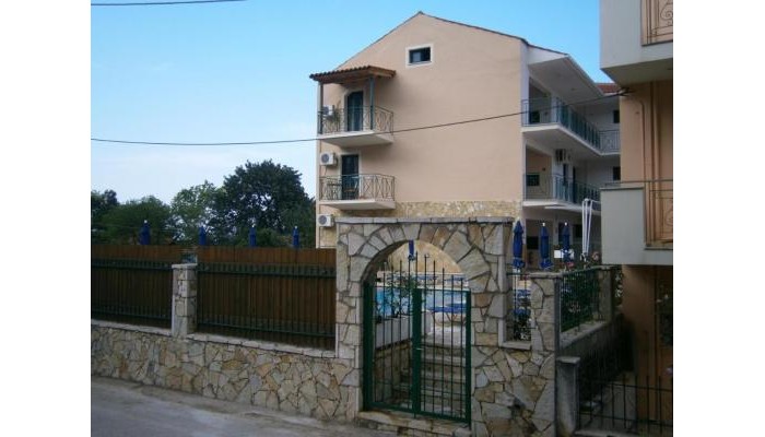 Petros Studios poza 0