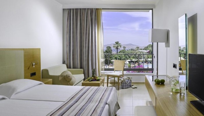 Caravia Beach Hotel poza 2