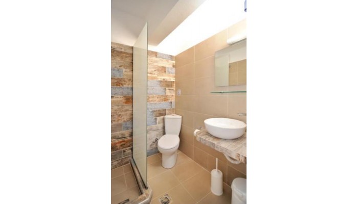 Byron Apartments poza 14