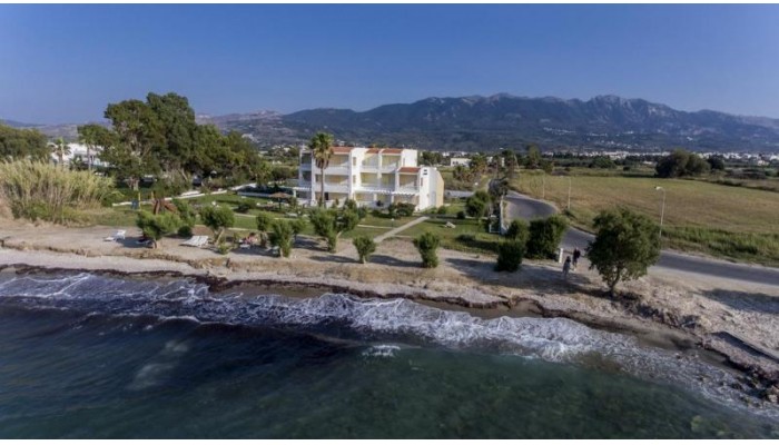 Byron Apartments poza 3