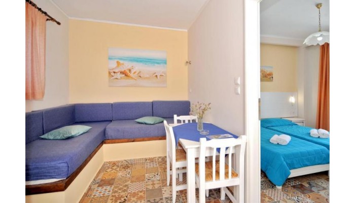 Byron Apartments poza 8