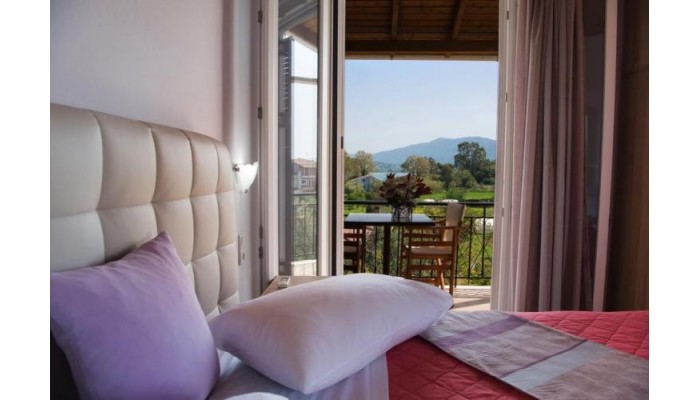 Christine Studios poza 8