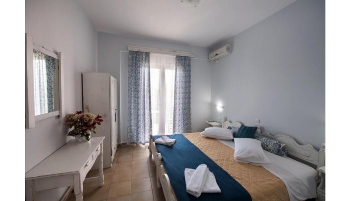 Christine Studios poza 7