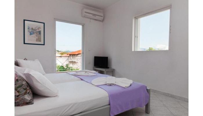 Dionysos Studio poza 5