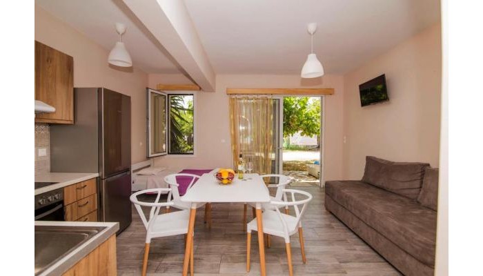 Nefeli Apartments poza 7