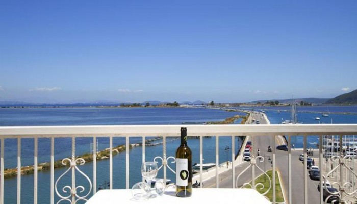 Nirikos Hotel poza 4