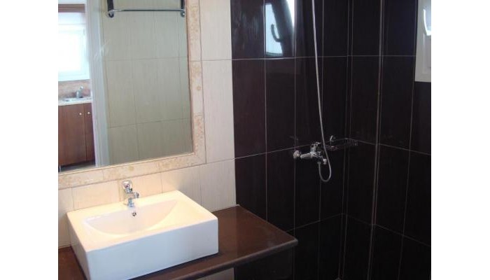 Elena Studios poza 15