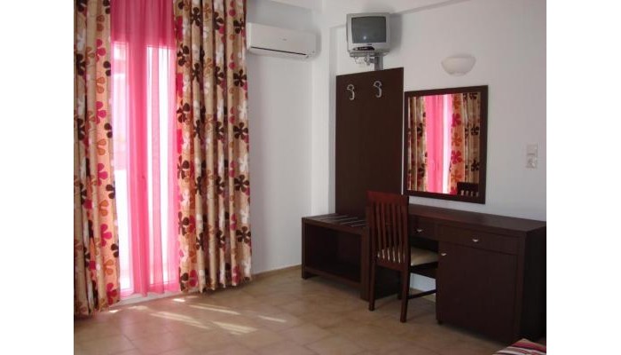 Elena Studios poza 12