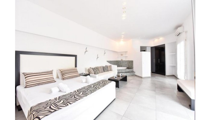 Hotel Queen Boutique Suites poza 9