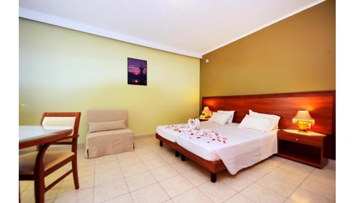 Esmeralda Apartments poza 4