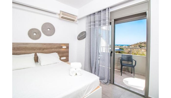 Hillside Studios & Apartments poza 11