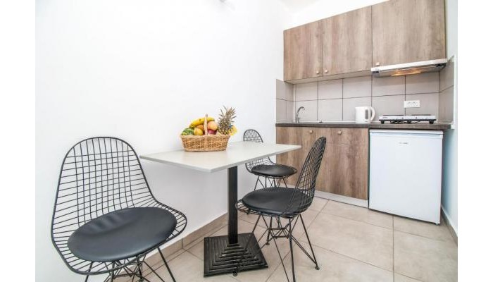 Hillside Studios & Apartments poza 6