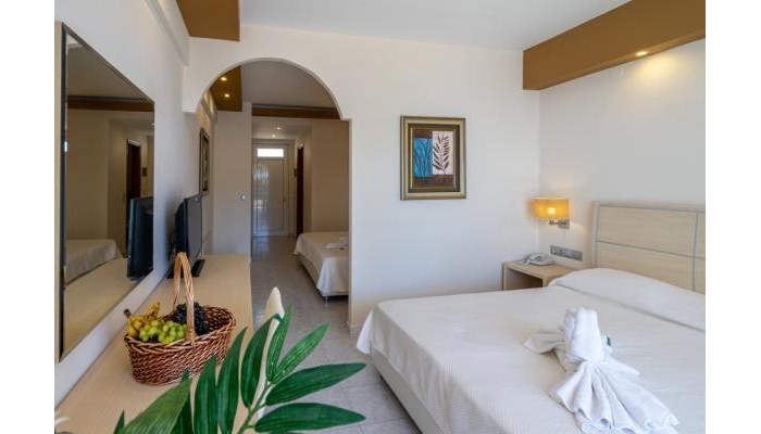 Hotel Kamari Beach poza 11