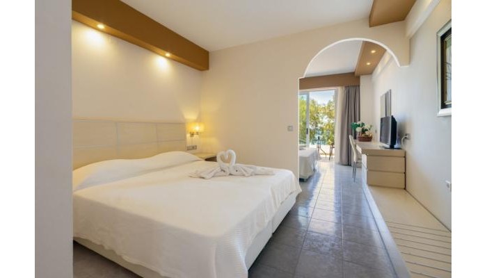 Hotel Kamari Beach poza 8