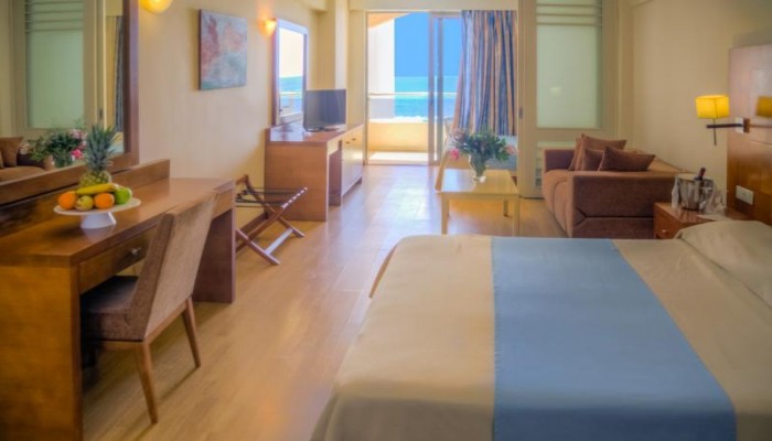 Hotel Lutania Beach poza 4