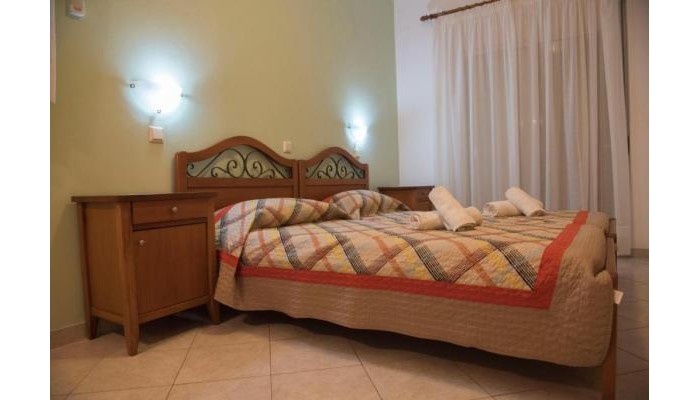 Nephele Apartments poza 4