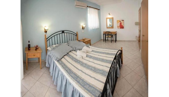 Nephele Apartments poza 3
