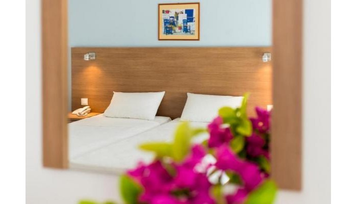 Tina Flora Hotel poza 3