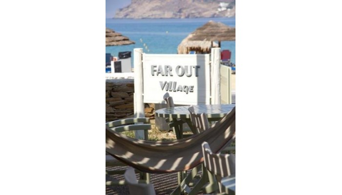 Far Out Village poza 0