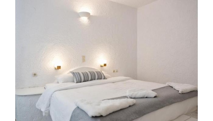 Hotelul Artemis Suites Santorini poza 1