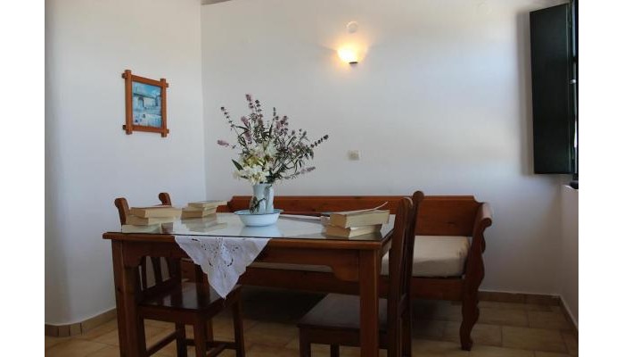 Vrachia Studios&apartments poza 6