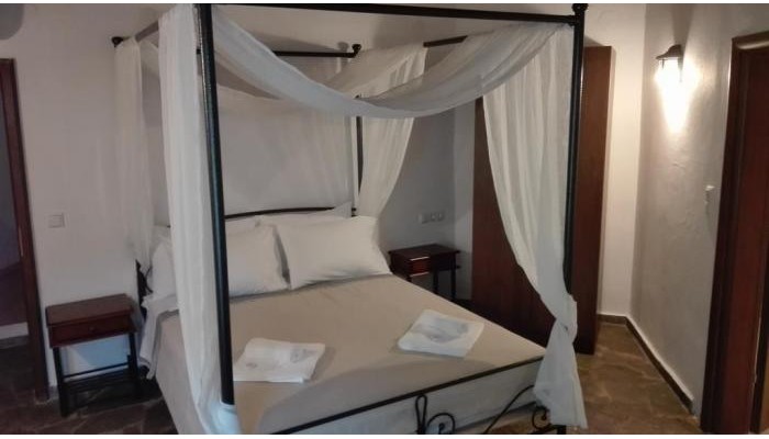 Blue Green Studios Camp Pefkari poza 2