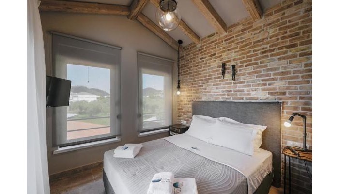 Hotel By The Sea Luxury Suites poza 9