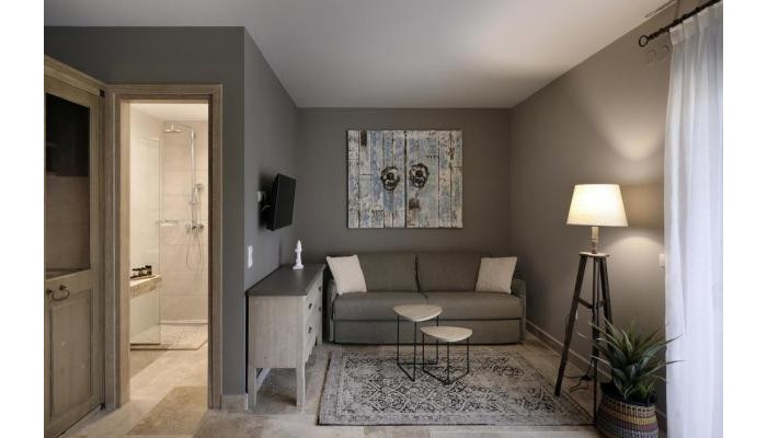 Hotel By The Sea Luxury Suites poza 10