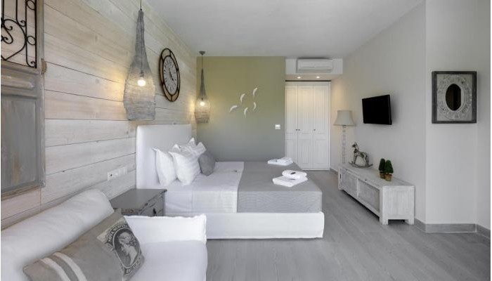 Hotel By The Sea Luxury Suites poza 14