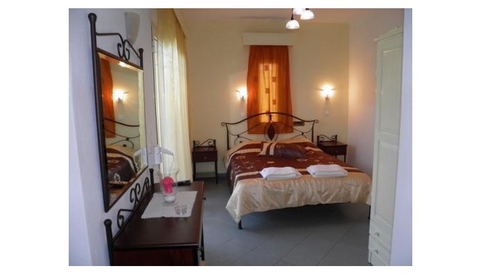 Kouros Studios poza 1