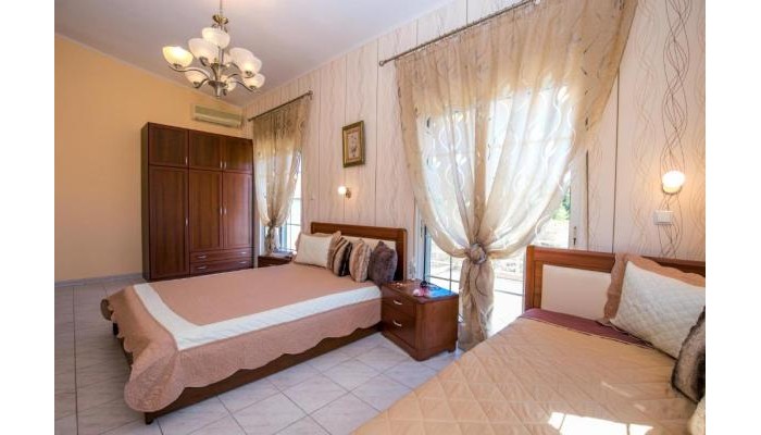 Markos Studios poza 2