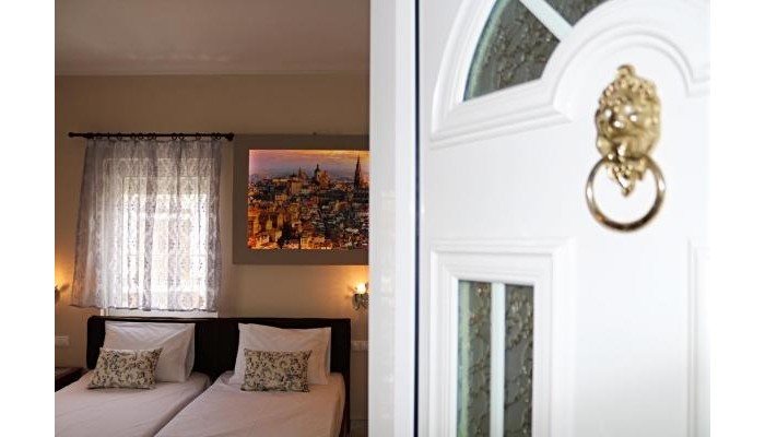 Thasscities Casa Studios poza 3