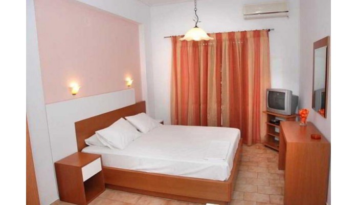 Eleni's Garden Studios poza 4