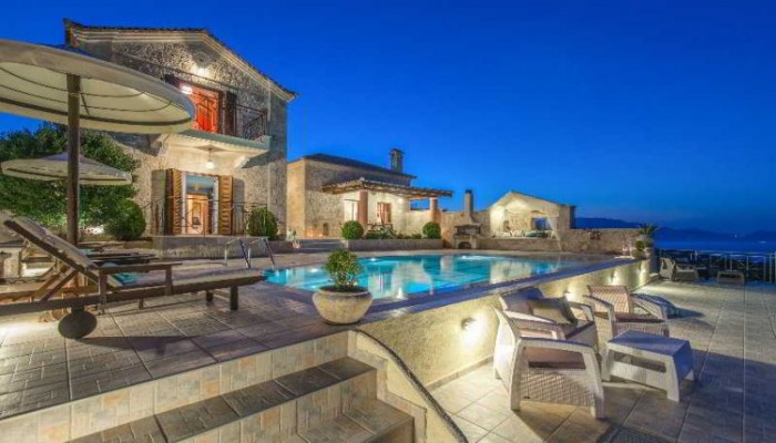 Hotel Emerald Deluxe Villas poza 0