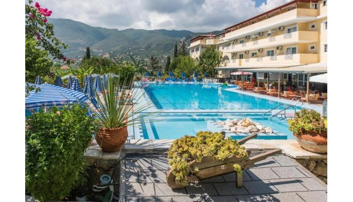 Koukounaria Hotel & Suites poza 11