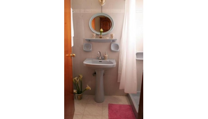 Lucia Studios poza 2