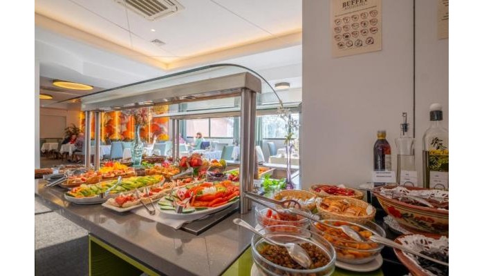 Mediterranean Beach Resort poza 15