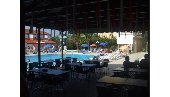 Perkes Hotel Complex poza 7