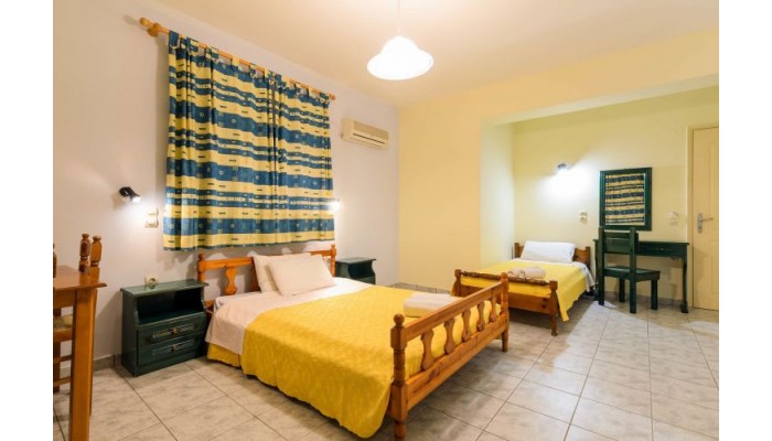 Regina Apartments poza 8