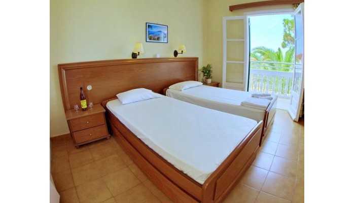 Timotheos Studios poza 2