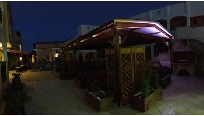 Vossos Hotel Apartments poza 1