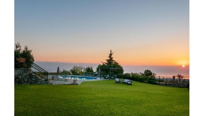 Olympus Pantheon Luxury Villas (Ex Villa Nefeli) poza 3