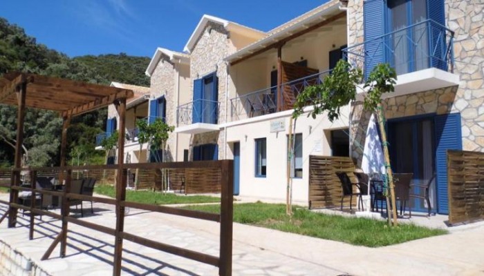 Ilianthos Apartments And Studios poza 0