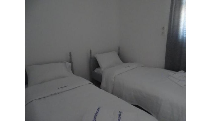 Pensiunea Nama Beach House poza 2