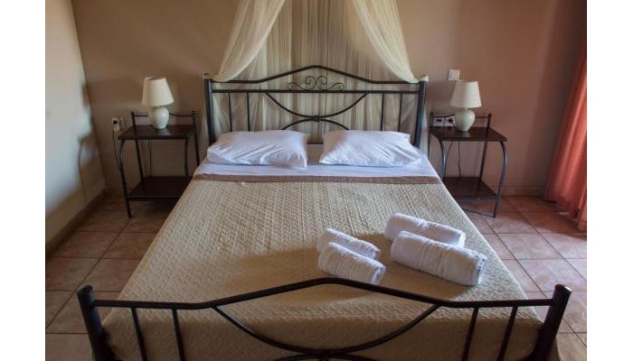 Christianna Studios poza 8