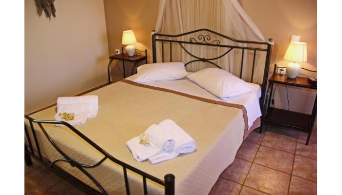 Christianna Studios poza 9