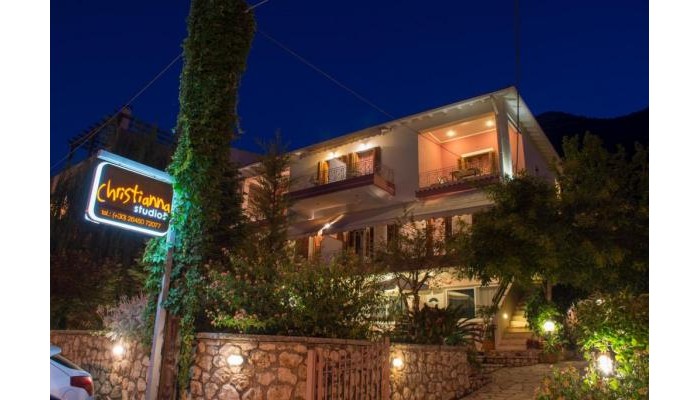 Christianna Studios poza 1